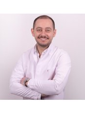 Dr Ahmet Çalışkan, Principal Dentist — Dentavrasya Dental Clinic Istanbul
