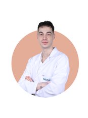 Dr Melih Furkan Kavuş, Dentist — Natural Clinic