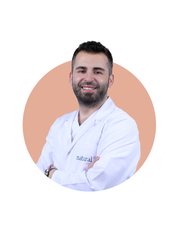 Dr Oğuzhan Sunar, Dentist — Natural Clinic