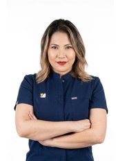 Dr EDA NAİFOĞLU, Oral Surgeon — Vitrin Clinic